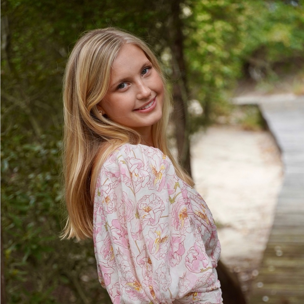 Meet your Posher, Olivia